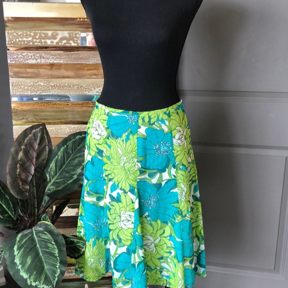 Ann Taylor skirt NWOT - Picture 4 of 10